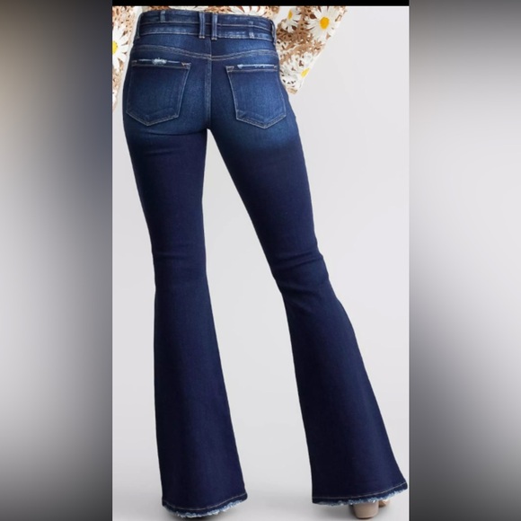 Kancan Signature Jeans - Size 25 with a 35 inseam - Picture 2 of 3